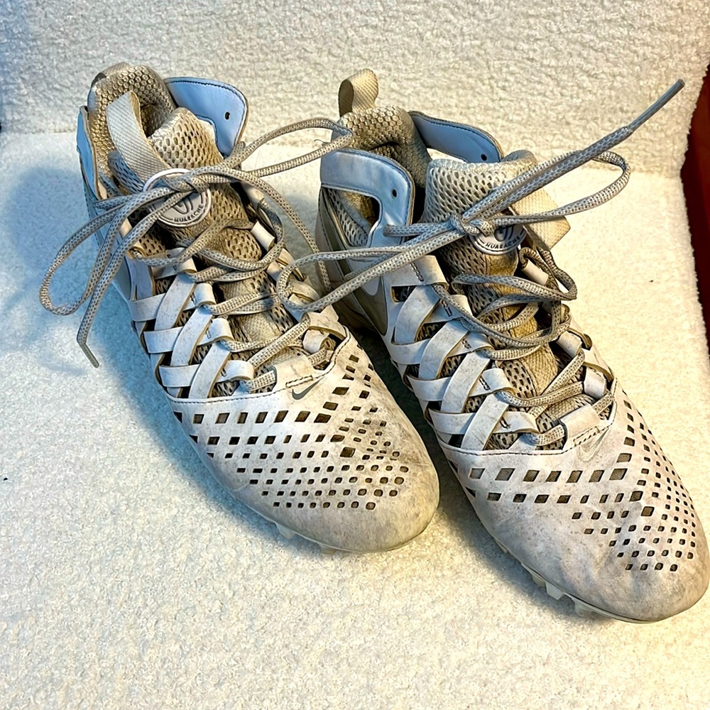 Women’s Nike Lacrosse spikes